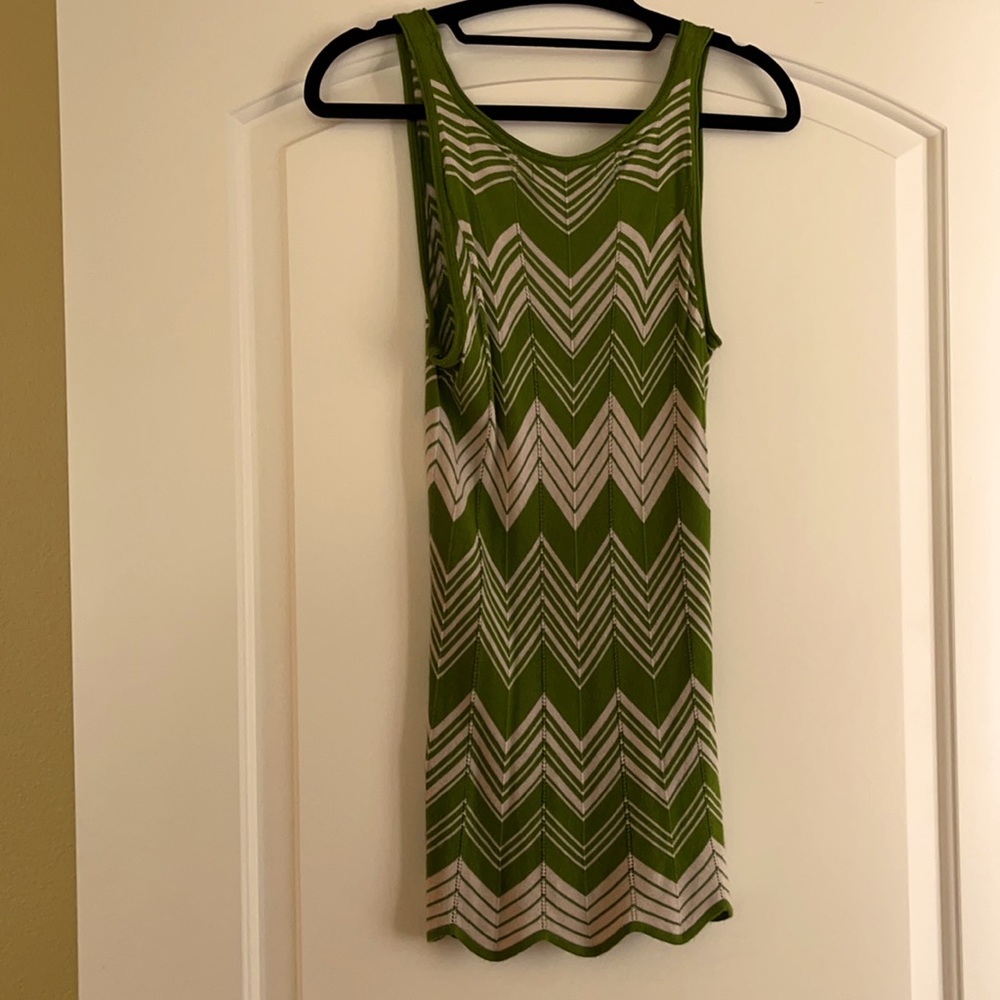 Banana Republic light sweater tank - Picture 4 of 4